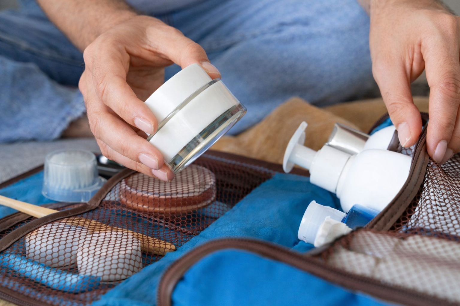 Où mettre sa trousse de toilette dans l'avion
