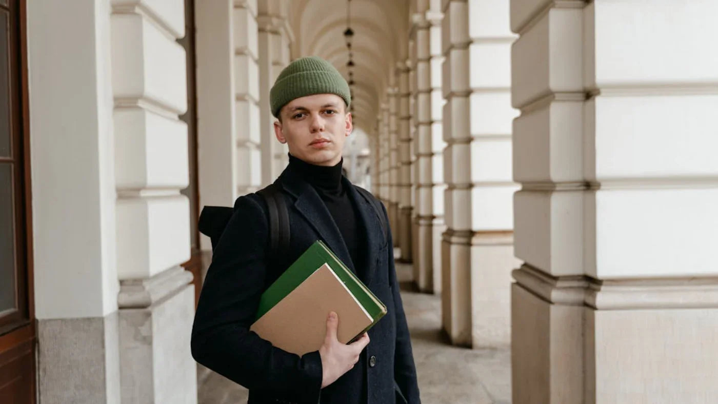 Puis-je embarquer un sac cabine + un manteau ?