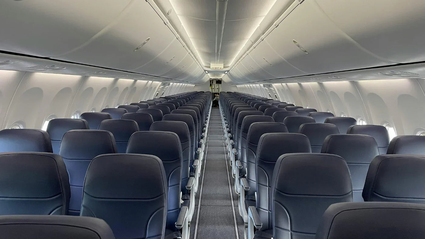 Peut-on prendre un sac cabine avec une poussette ?