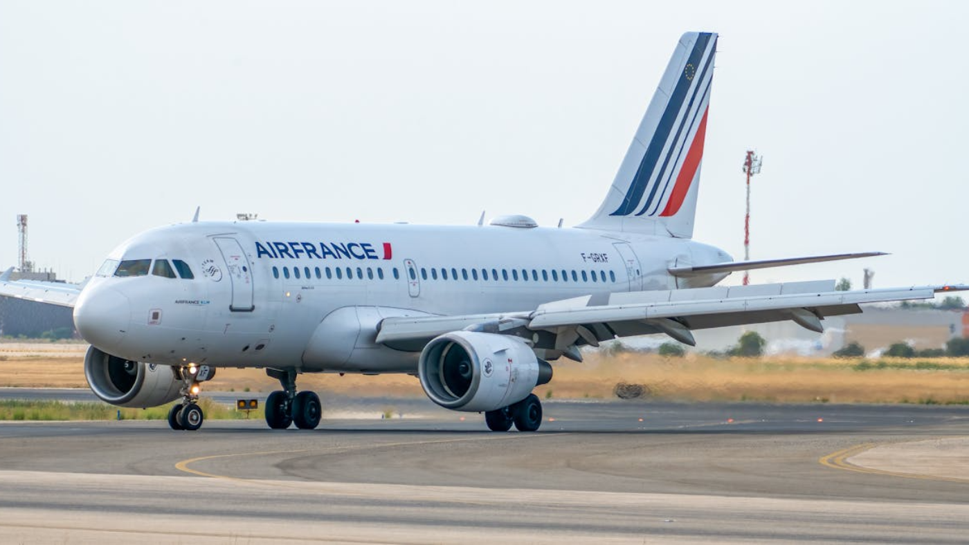 Bagage cabine Air France : quelles options pour éviter les frais ?