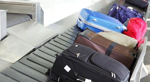 Peut-on faire voyager une valise sans embarquer dans l’avion Image